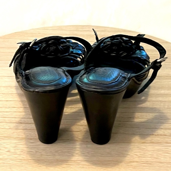 BORN Black Leather Sandals - Size 9 - Picture 5 of 5